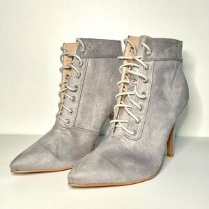 NWOT Burju Ankle Boots Madina Gray Pointed Toe Lace Up Short - Size 7.5